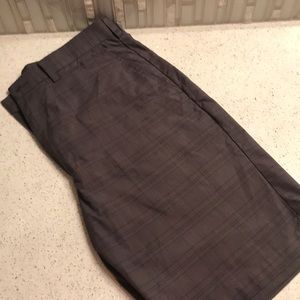 Grey plaid men’s golf shorts